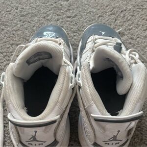 Jordan Kids Sneakers - White and Gray